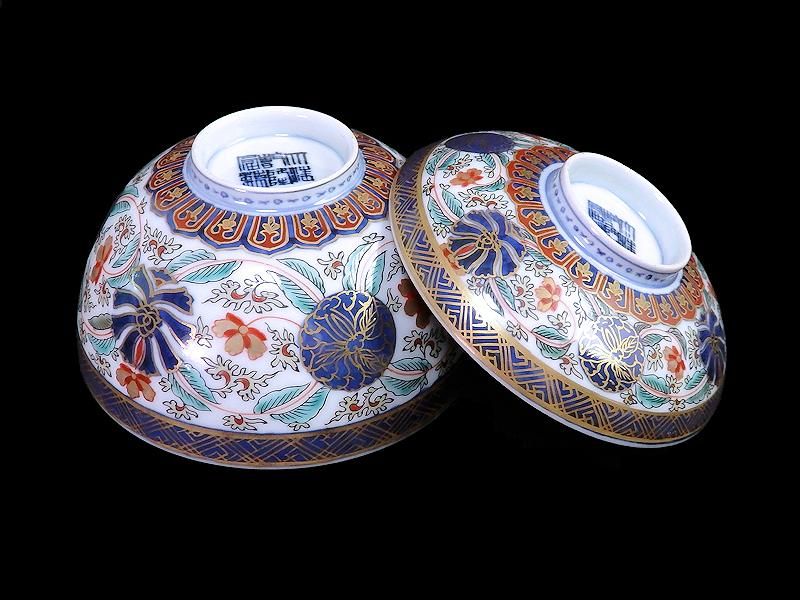 古伊万里 金襴手 瓔珞紋に花図 蓋茶碗 江戸期 古伊万里 金襴手 瓔珞紋に花図 蓋茶碗 江戸期