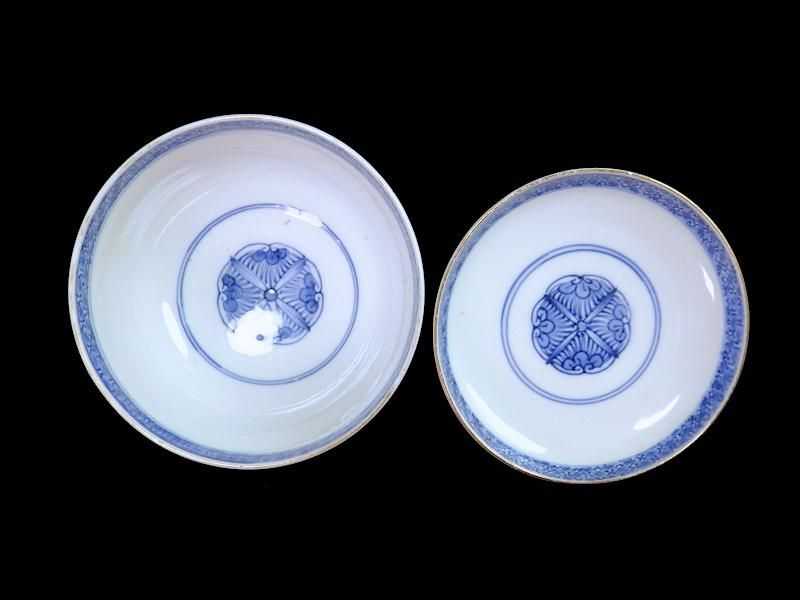 古伊万里 金襴手 玉乗り獅子に宝珠図 大振蓋茶碗
