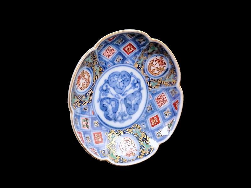 大聖寺伊万里 金襴手 団龍紋に石畳紋図 豆皿