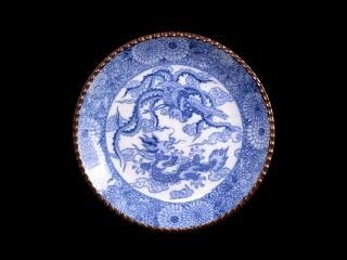 江戸時代後期 古伊万里染付 見込に松竹梅 墨弾技法 松に雪輪文