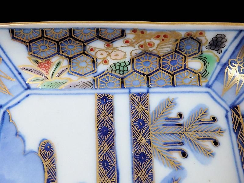 大聖寺伊万里 金襴手 亀甲紋に松竹梅 若松図 長角皿 大聖寺伊万里 金襴手 亀甲紋に松竹梅 若松図 長角皿
