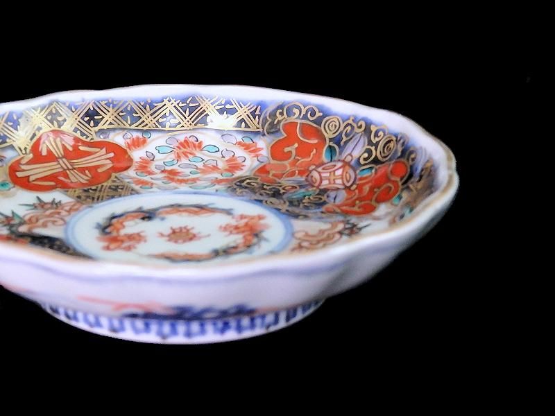 古伊万里 金襴手 宝珠に団龍紋 熨斗に七宝紋図 3寸皿
