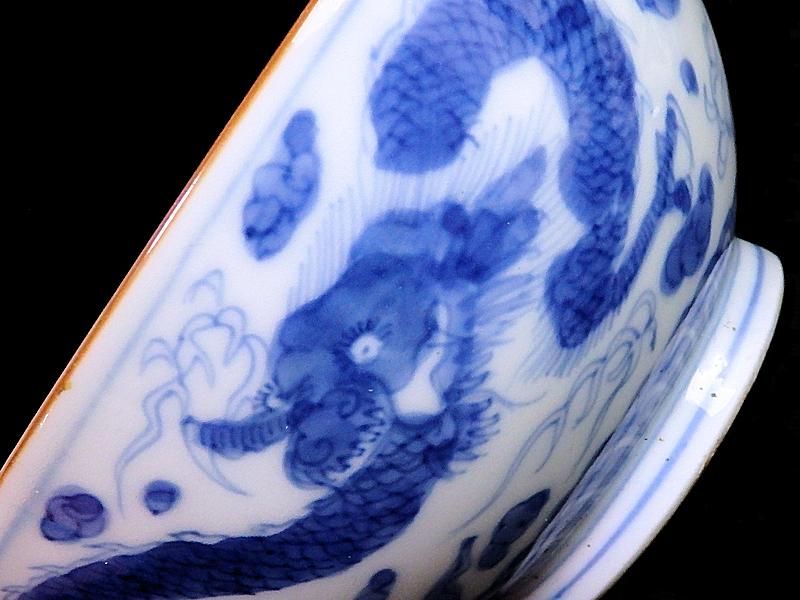 古伊万里　金襴手　瓔珞紋に龍の図　大振蓋茶碗　文政6年　D821AS-CIt 古伊万里 金襴手 瓔珞紋に龍の図 大振蓋茶碗 文政6