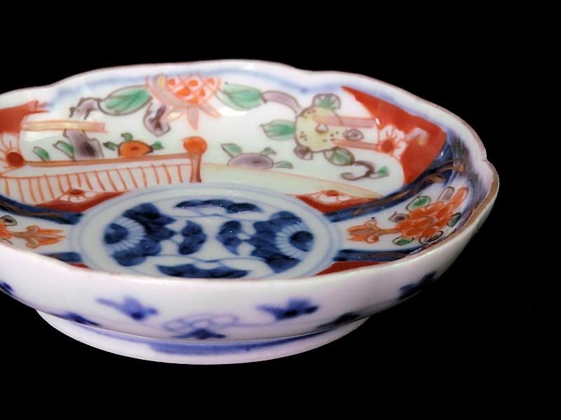 古伊万里 色絵 橘紋に花の図 豆皿