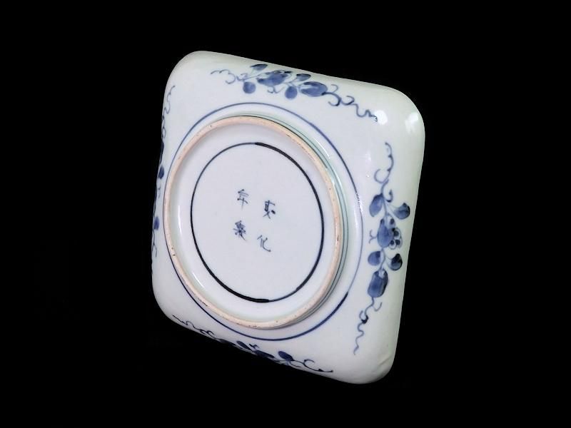 古伊万里 染錦 山水に松竹梅図 角皿 古伊万里 染錦 山水に松竹梅図 角皿