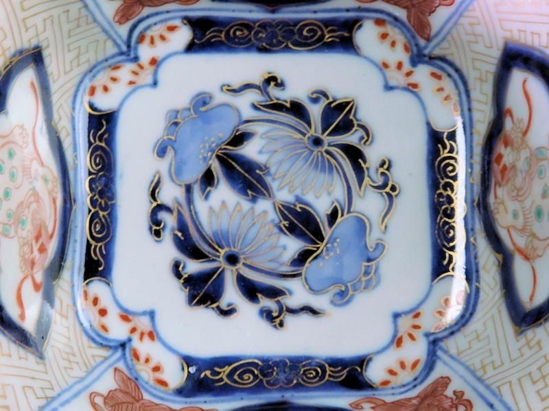 古伊万里 金襴手 獅子に牡丹図 四方角向付 古伊万里 金襴手 獅子に牡丹図 四方角向付