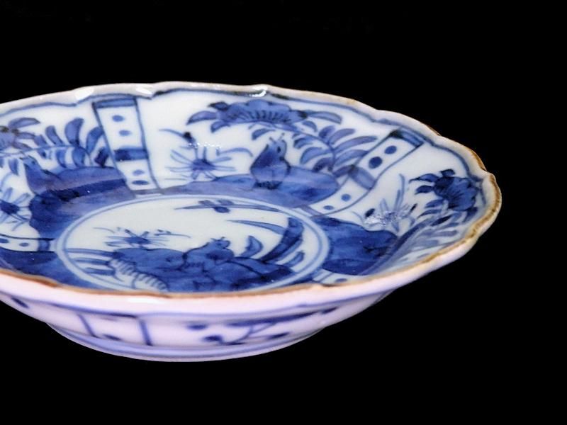 古伊万里　染付　鳥に草花紋の図　豆皿　A802AS-fbgd 古伊万里 染付 鳥に草花紋の図 豆皿 A802AS-fbgd 古伊万里