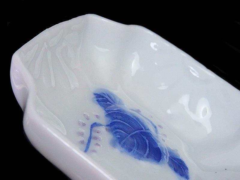 伊万里 瀬戸 染付 藤の図 木瓜型変形皿 豆皿 E685AS-fbqd 工芸品