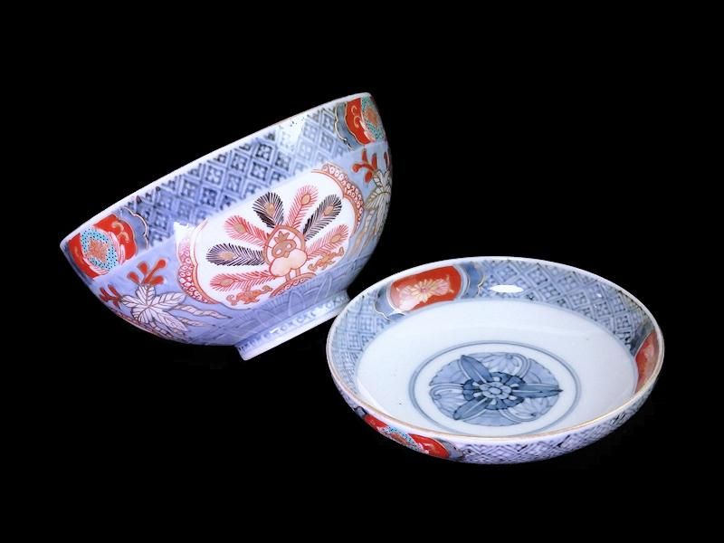 古伊万里 染錦 薄瑠璃に孔雀図 大振蓋茶碗