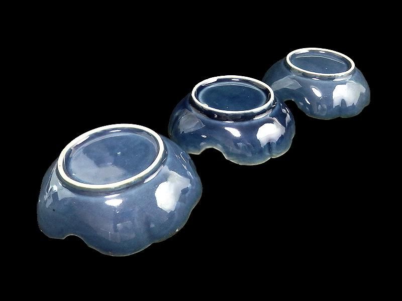 雪輪・梅　に　若松図　古伊万里　豆皿（8㎝）３枚　美品！ 雪輪・梅 に 若松図 古伊万里 豆皿（8㎝）3枚 美品！ - メルカリ