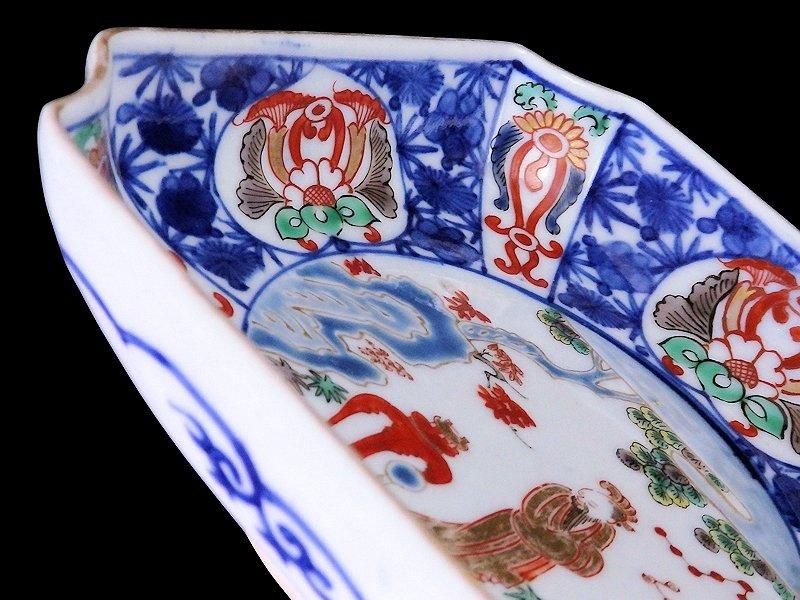 大聖寺伊万里 染錦 紅葉に唐人図 四方角皿 大聖寺伊万里 染錦 紅葉に唐人図 四方角皿
