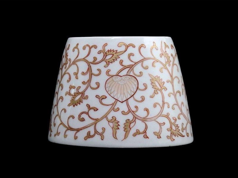 古伊万里　金襴手　金唐草の図　大振蕎麦猪口　E777AS-fbsc 古伊万里 金襴手 金唐草図 大振蕎麦猪口