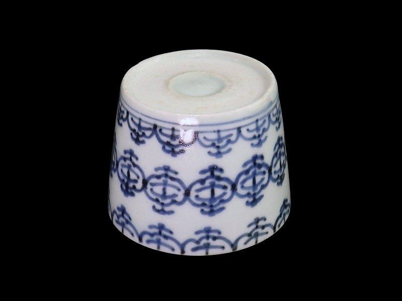 古伊万里 染付 菊に半菊の図 蕎麦猪口 A830AS-CXc - メルカリ