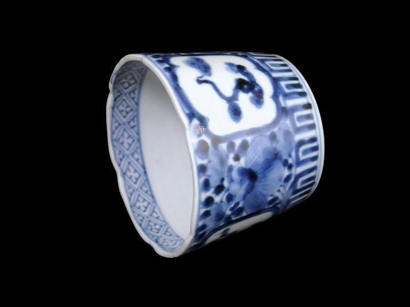 384 古伊万里染付ギザギザ源氏雲窓絵松竹梅図蕎麦猪口　無傷　幕末 古伊万里 染付 格狭間松竹梅 丸紋 輪花型蕎麦猪口 6客セット