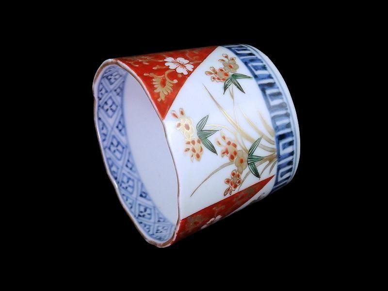 古伊万里　色絵　草花紋　桜に金唐草の図　蕎麦猪口　D242AS-CYh 古伊万里 色絵 草花紋 桜に金唐草の図 蕎麦猪口 D242AS-CYh