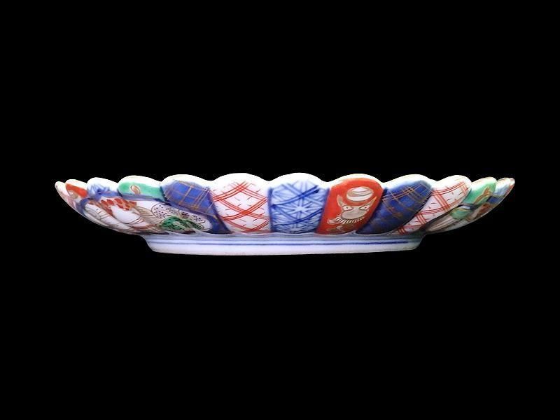 大聖寺伊万里 金襴手 紋章に菊花皿 5寸皿