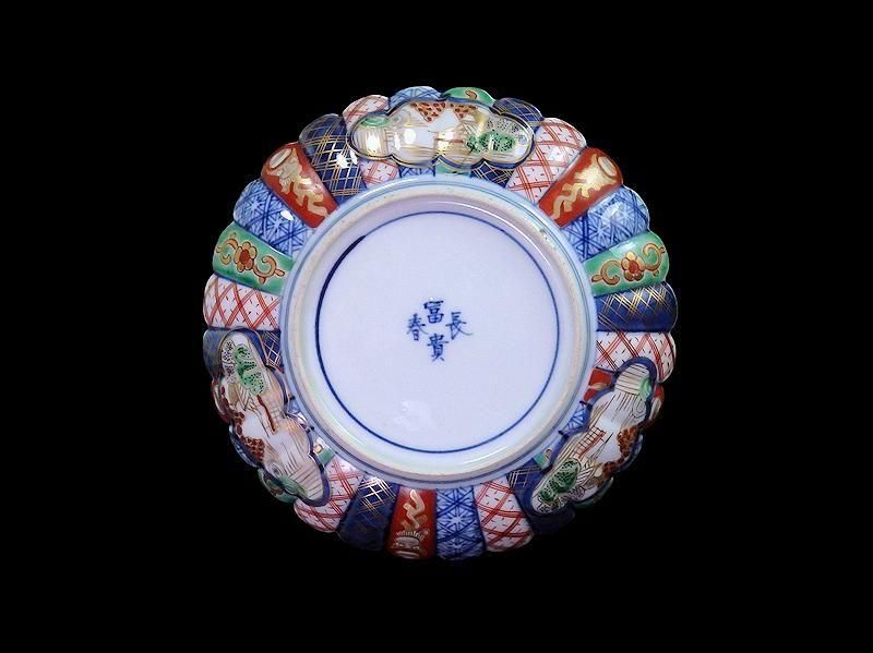 大聖寺伊万里　金襴　紋章に菊花　5寸 大聖寺伊万里 金襴手 紋章に菊花皿 5寸皿