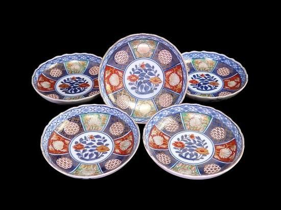 古伊万里　金襴手　松竹梅に双鶴　花の図　豆皿　E893AS-CTs 古伊万里 金襴手 松竹梅に双鶴 花の図 豆皿 E893AS-CTs