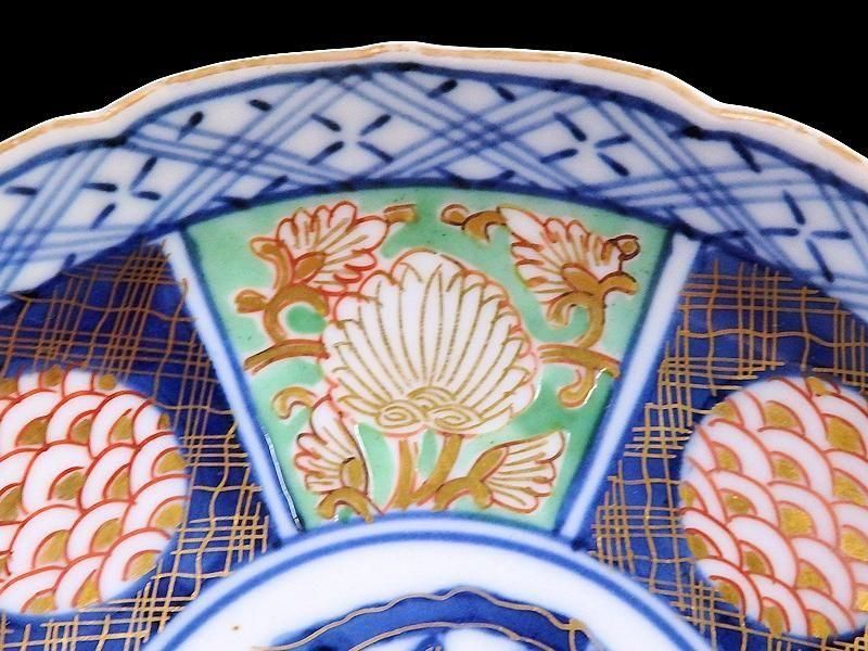 大聖寺伊万里　金襴手　青海波に牡丹の図　４寸皿　５枚　B205AS-CZe 大聖寺伊万里 金襴手 青海波に牡丹図 4寸皿 5枚セット
