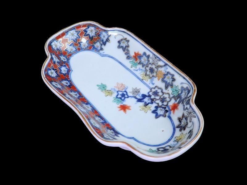 大聖寺伊万里 金襴手 紅葉図 木瓜型変形長皿