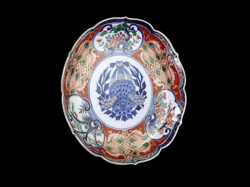 大聖寺伊万里　金襴手　窓絵　松竹梅に獅子の図　８寸皿　F246 AS-CZr 大聖寺伊万里 金襴手 窓絵 松竹梅に獅子の図 8寸皿 F246 AS-CZr