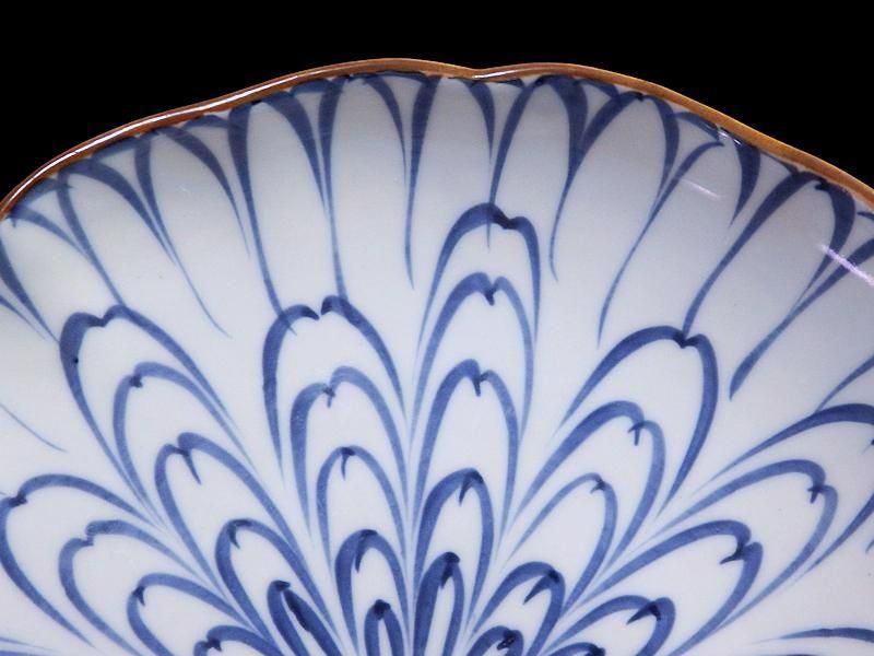 1800年代　古伊万里　色絵鶴文様菊花形大鉢　染付　松竹梅　直径24.2㎝ 1800年代 古伊万里 色絵鶴文様菊花形大鉢 染付 松竹梅 直径24.2
