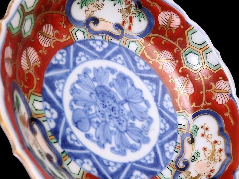 大聖寺伊万里　金襴手　金唐草に亀甲紋の図　４寸皿　５枚　A542AS-DAy 大聖寺伊万里 金襴手 金唐草に亀甲紋図 4寸皿 5枚セット