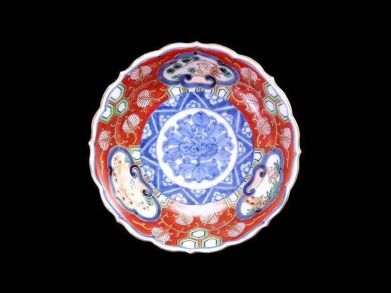 大聖寺伊万里　金襴手　金唐草に亀甲紋の図　４寸皿　５枚　A542AS-DAy 大聖寺伊万里 金襴手 金唐草に亀甲紋図 4寸皿 5枚セット