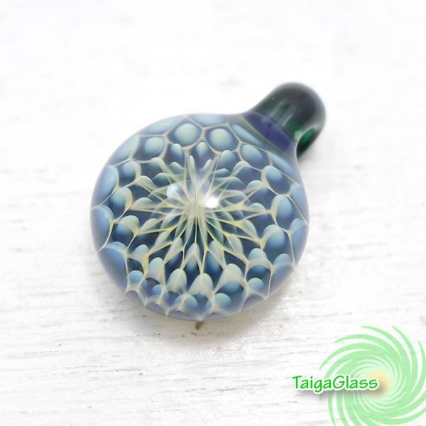 パイレックスガラス☆メガネホルダー♪ ホワイト・ミルクグラスの魅力