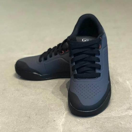 GIRO/ジロ】LATCH Dark Shadow GIRO/ジロ】LATCH Dark Shadow