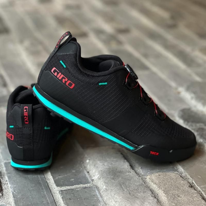 TRACKER - Giro Studio Tokyo 公式通販サイト - 世界初となる TRACKER - Giro Studio Tokyo 公式通販サイト - 世界初となる
