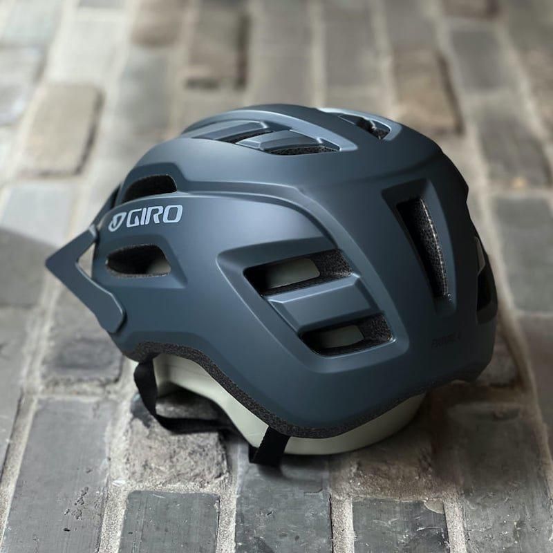 【GIRO/ジロ】 FIXTURE 2　Matte Dark Shark