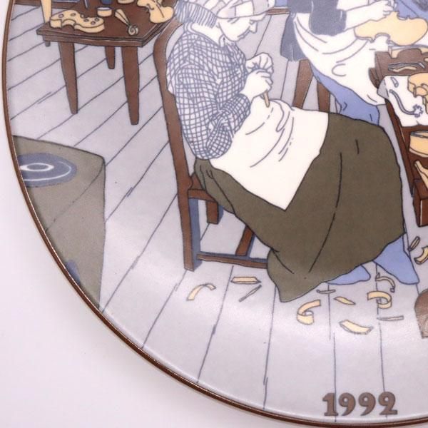 ARABIA Perinteiset Käsityöammatit ウォールプレート バイオリン職人