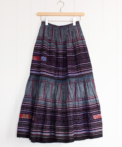 トラディショナルウェザーウエア モン族刺繍手縫いのスカート少数民族