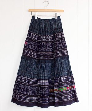 モン族刺繍ロングスカート（3）