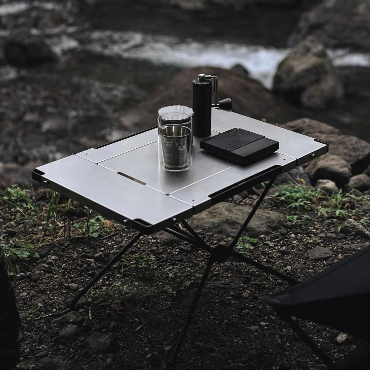Scenery table top | 自然と寄り添う - Outdoor Shop Burn Freely