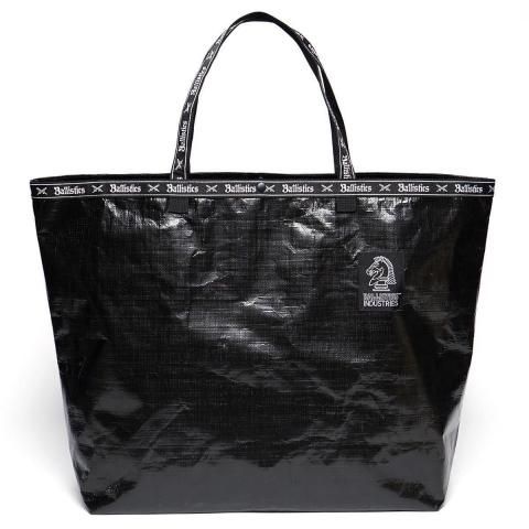 <img class='new_mark_img1' src='https://img.shop-pro.jp/img/new/icons15.gif' style='border:none;display:inline;margin:0px;padding:0px;width:auto;' />GEAR TOTE XL2025١