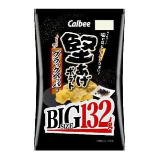 カルビー 堅あげポテトブラックペッパーBIG 132g 12コ入り 2025/09/15発売 (4901330923112)