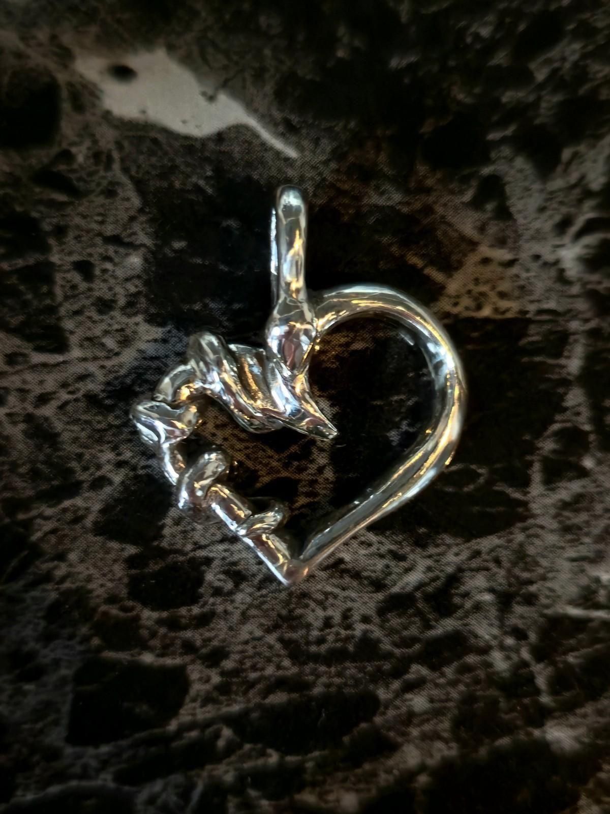 <img class='new_mark_img1' src='https://img.shop-pro.jp/img/new/icons14.gif' style='border:none;display:inline;margin:0px;padding:0px;width:auto;' />Lilith 