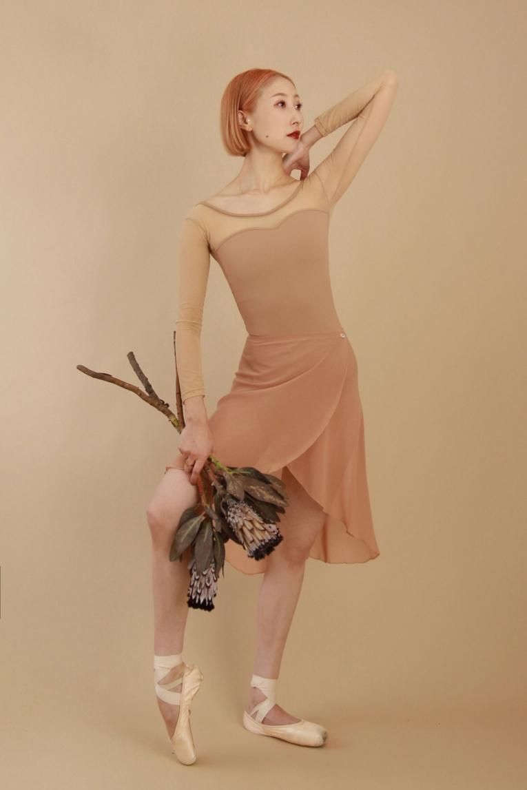 unoa 七分袖レオタード　ベージュ Camel】Sleeve & No sleeve design - Balletwear brand unoa