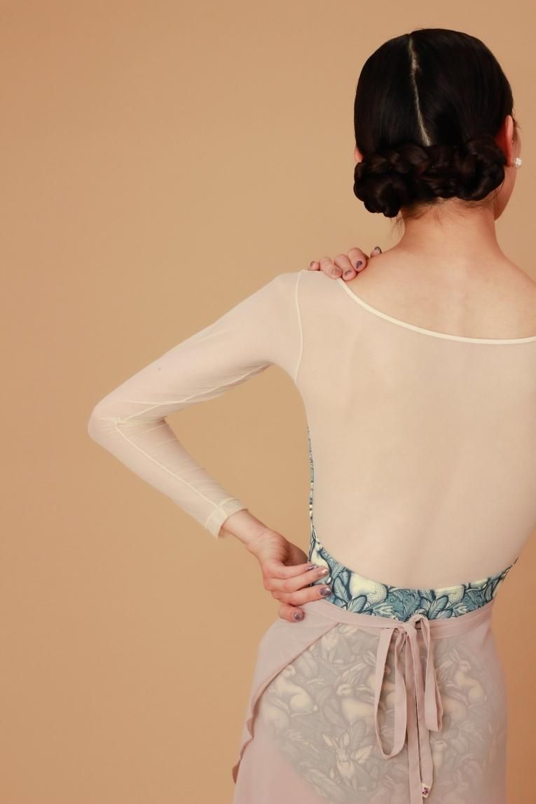Lapin blanc unoa】Sleeve design - Balletwear brand unoa Lapin blanc unoa】Sleeve design - Balletwear brand unoa