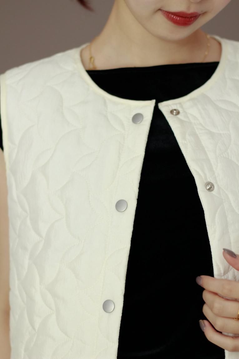□【Quilted Vest】 Snow - Balletwear brand unoa