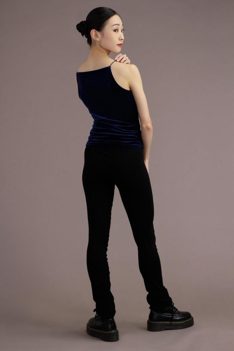 未使用❗️unoa ウノア【Chill-Fit pants】 新作レギンス 未使用❗️unoa ウノア【Chill-Fit pants】 - メルカリ