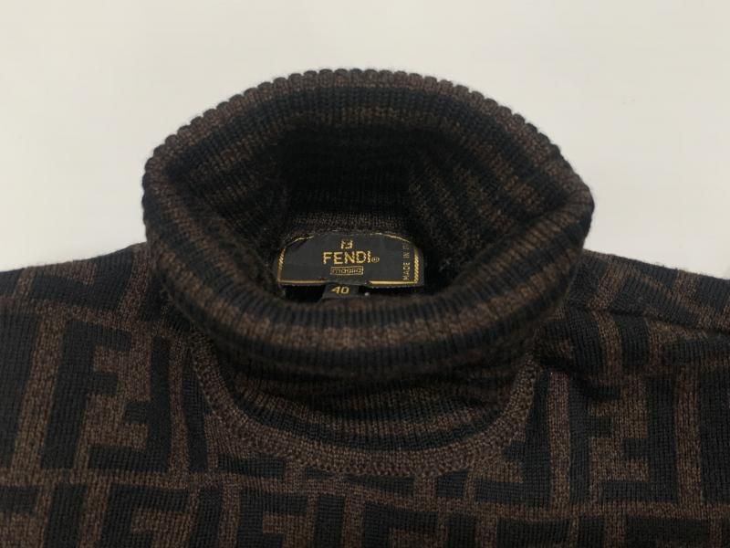 FENDI☆FFロゴ　ウールタートルネックセーター　モックネック　ズッカ柄 FENDI☆FFロゴ ウールタートルネックセーター モックネック ズッカ柄