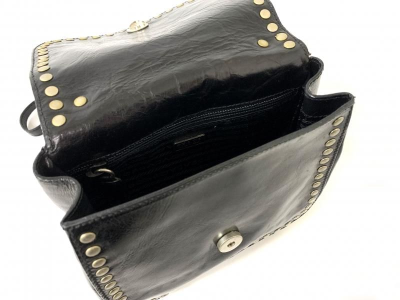 プラダ スタッズ ショルダーバッグ - ValuE+91 VINTAGE SHOP