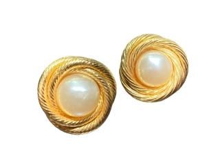 CHANEL - ValuE+91 √VINTAGE&ANTIQUE SHOP
