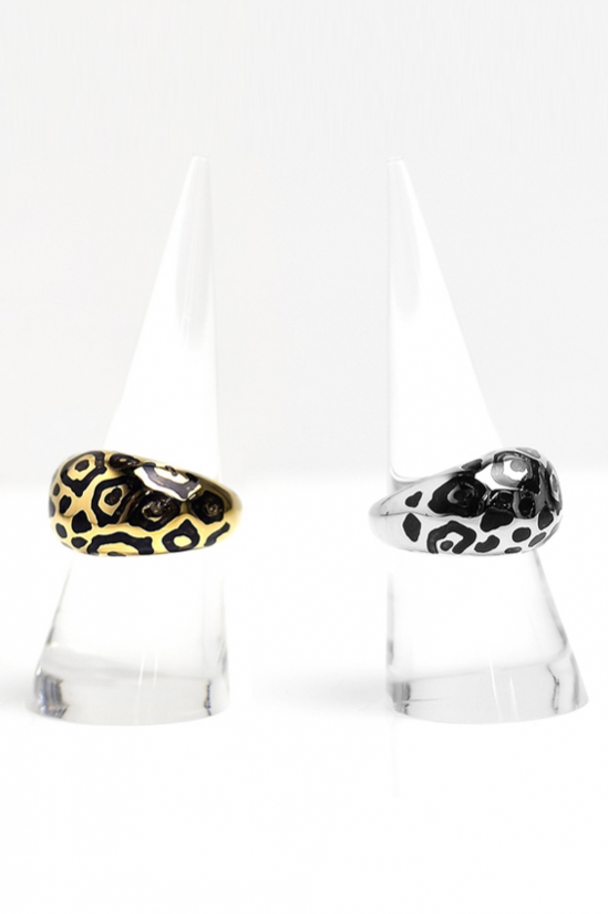  Enameled Animal Ring / Enamel Smoky Black