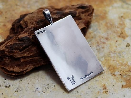 Ronald Wadsworth（ロナルド・ワッズワース）オーバーレイペンダント