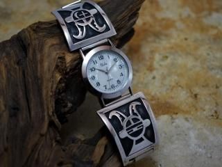 ホピ族 - インディアンジュエリーやシルバーアクセサリー、革製品など