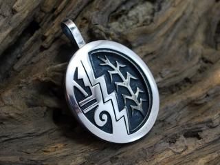 ホピ族 - インディアンジュエリーやシルバーアクセサリー